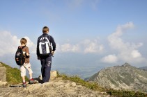 今日分享丨这4件事，永远都不要“多嘴！